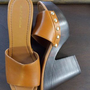 Women's Mark & Maddux Shoes